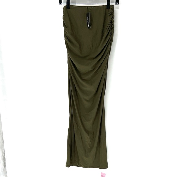 Pretty little thing NWT ruched maxi skirt women’s 6 - Picture 1 of 6